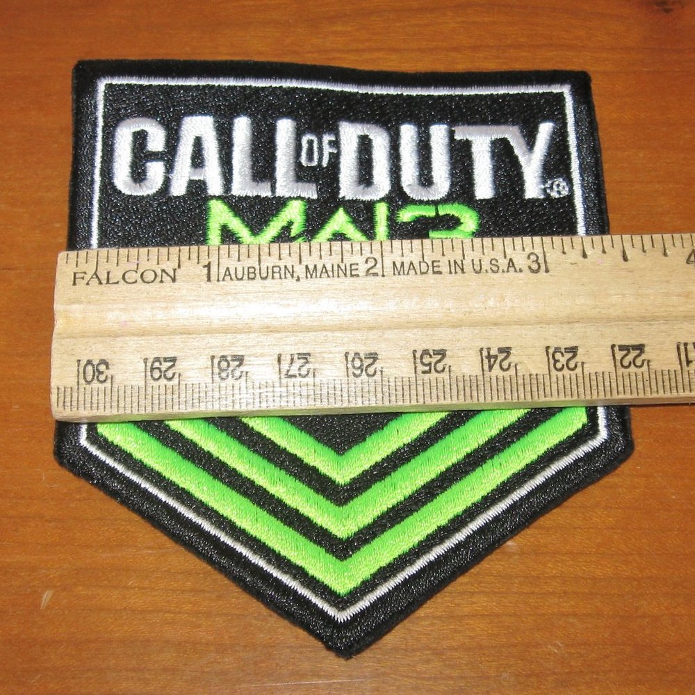 Call of Duty MW3 Patch Black Green White Trim Video Game Promo - Picture 3 of 3